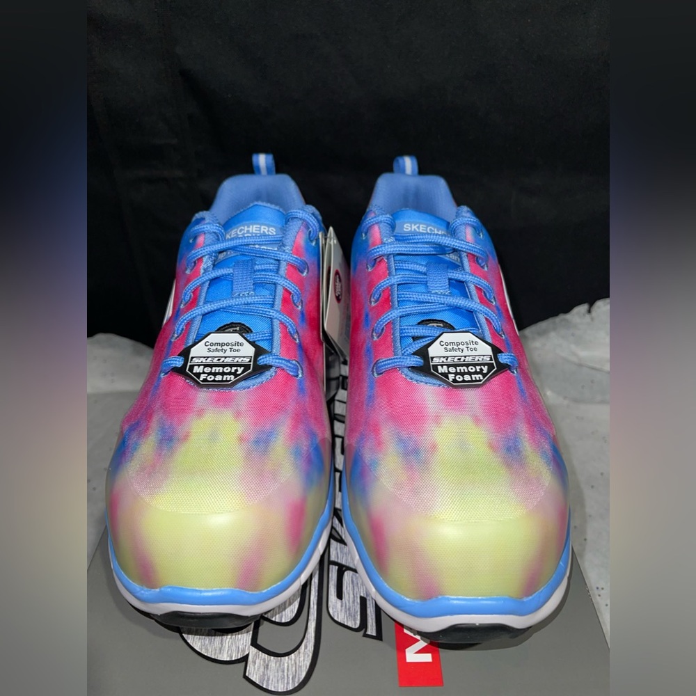 Woman's Sneakers & Athletic Shoes SKECHERS Work Sure Track Comp Toe Size 7